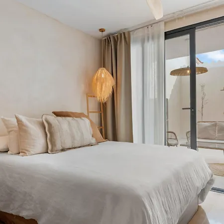 Buganvillas 11 アパート